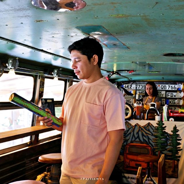 คาเฟ่บนรถบัส สุราษฎร์ฯ