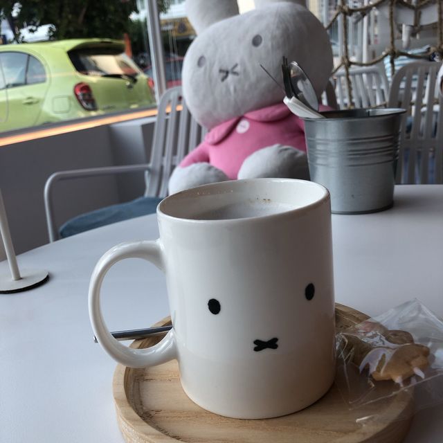 【芭提雅】Miffy Voyage Coffee：打卡必去！可愛miffy主題店，完美打卡勝地！