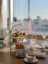 東京の冬、虎ノ門の高層階で楽しむ特別なクリスマスアフタヌーンティー