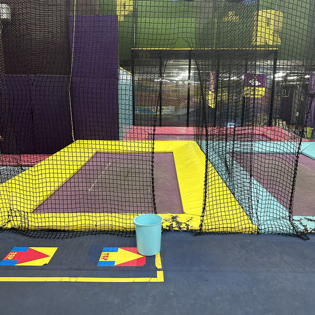 奧運站附近的室內親子運動樂園 奧運站附近的室內親子運動樂園