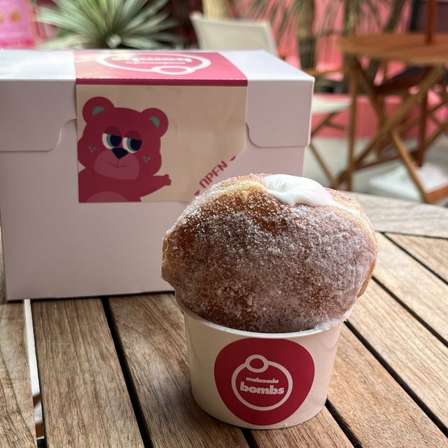 【大阪・難波】賞味期限30秒ハワイのローカルフード「malasada bombs」