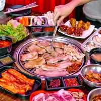 เกาหลีนี้ที่เมืองทอง! บรรยากาศร้านจึ้งมาก นีออนสุด