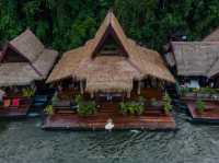 บ้านลอยน้ำ The Floathouse River Kwai กาญจนบุรี