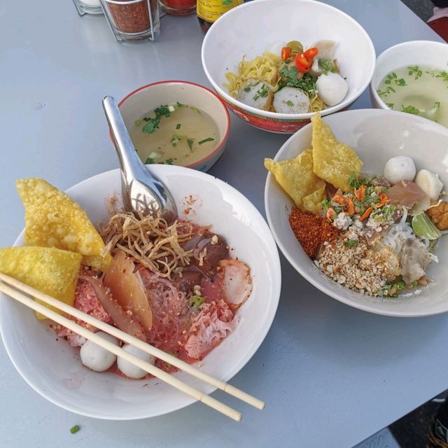 เตี๋ยวเผือก ดำเนินสะดวก 