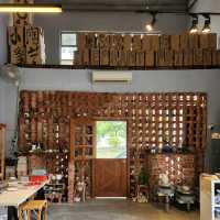 Discovering a hidden pottery studio in JB