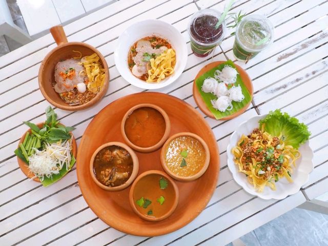 🥢🍋 “มะนาวก๋วยเตี๋ยวในสวน” ร้านอร่อย (ไม่ลับ) ย่านตลิ่งชัน