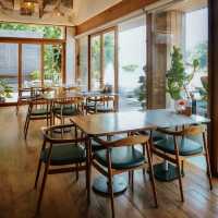 Baan Pomphet Restaurant 