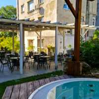 A LOVELY BLUE HOTEL NEAR THE BEACH!