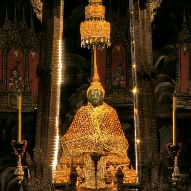 วัดพระศรีรัตนศาสดาราม หรือวัดพระแก้ว 