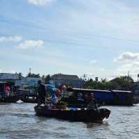 mekong floating market