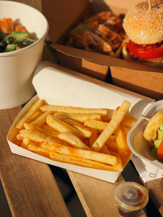 【大坑 ✦ 東南亞風味❣️全手工burger外賣店🥡✨ 】 【大坑 ✦ 東南亞風味❣️全手工burger外賣店🥡✨ 】