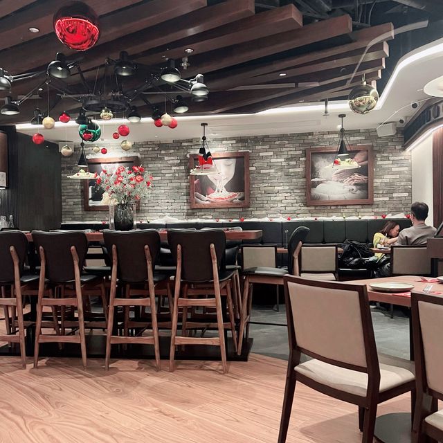 圍方內的 CAFE DECO PIZZERIA 圍方內的 CAFE DECO PIZZERIA