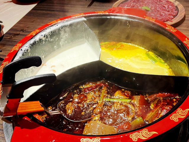 臺中西屯 逢甲商圈串串火鍋 蜀都串串火鍋(逢甲店)