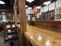 福岡・東区。何度でも替玉10円の豚骨ラーメン店『博多三氣』