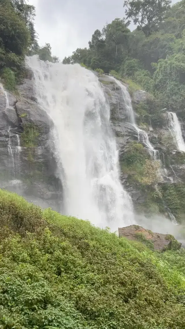 Biggest waterfall in Northern Thailand 