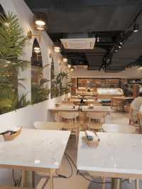 愉景新城火鍋店，午市套餐價格優惠