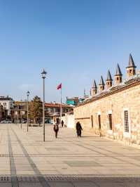 콘야...그리고 광장..Mevlana..