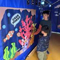 【 從小教導孩子用正確態度去守護海洋生物 】