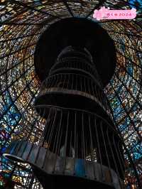 【神奈川県/箱根】ステンドグラスが美しい螺旋階段