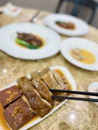 一個價錢吃到鮑魚`燕窩`海參`魚翅既潮洲菜😍🥢