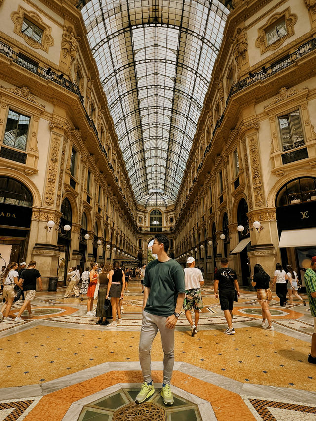 สุดยอดแหล่งแบรนด์เนม Galleria Vittorio Emanuele II