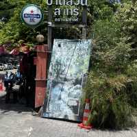 Bahn Suan Sathorn