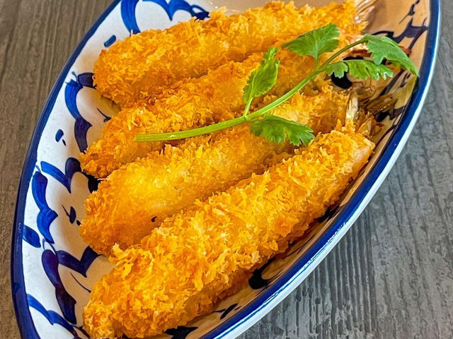 อิ่มหนำสำราญ Thai Eatery 