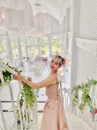 คาเฟ่สีขาว มันจึ้งมากกกแม่