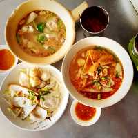 泰國曼谷 不經意的美味船麵 Zaew Noodle แซว ก๋วยเตี๋ยวลูกชิ้นปลา