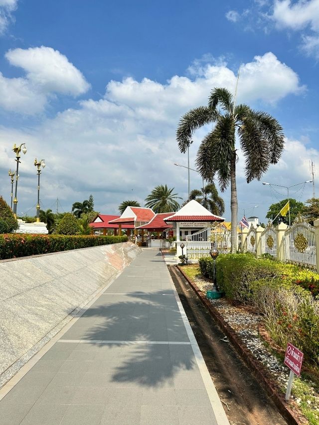🌄 ศาลหลักเมืองสุราษฎร์ธานี