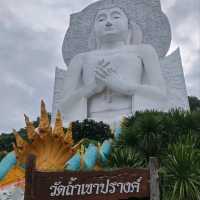 ทำบุญวันหยุด ณ วัดถ้ำเขาปรางค์