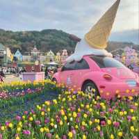 Thrills and Delights at Everland Theme Park