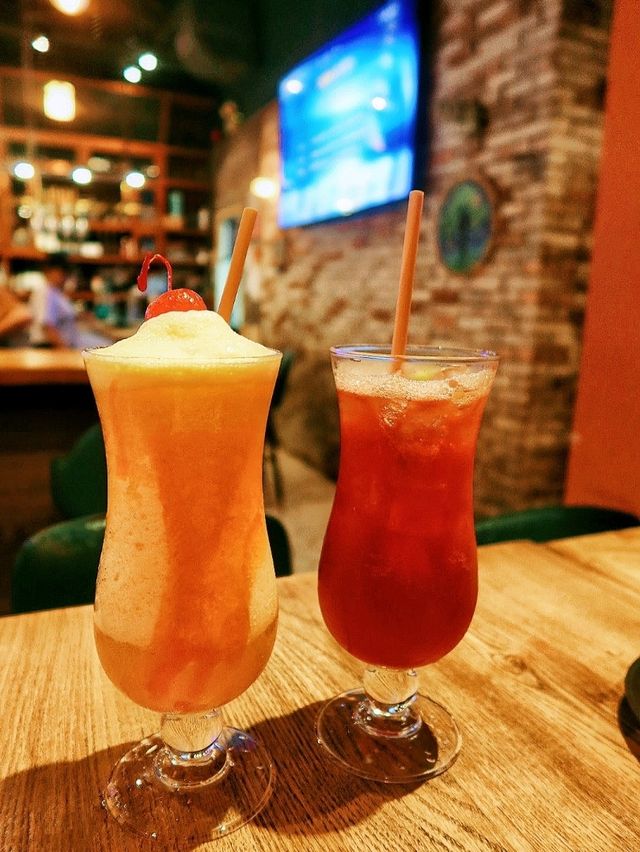 尖沙咀繽紛活力鸚鵡主題酒吧餐廳🦜
