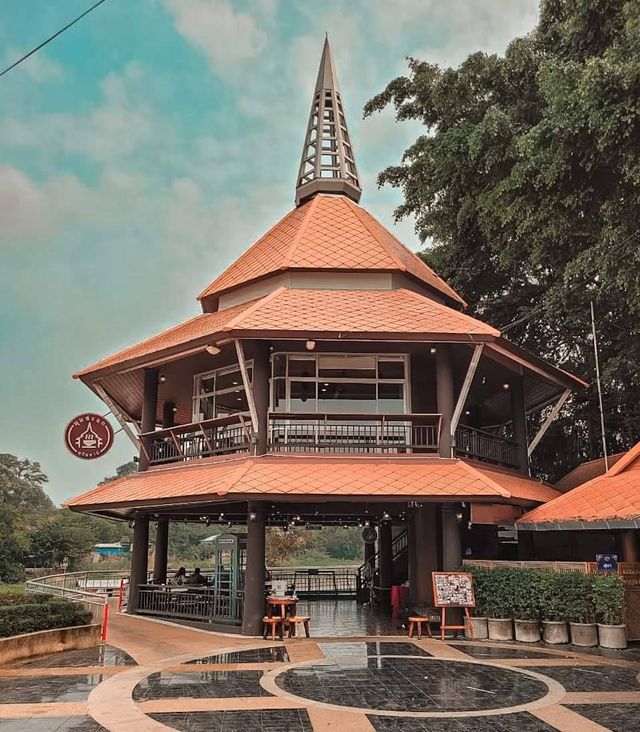 ร้านมุมสะแก ติดริมน้ำ@อุทัยธานี 