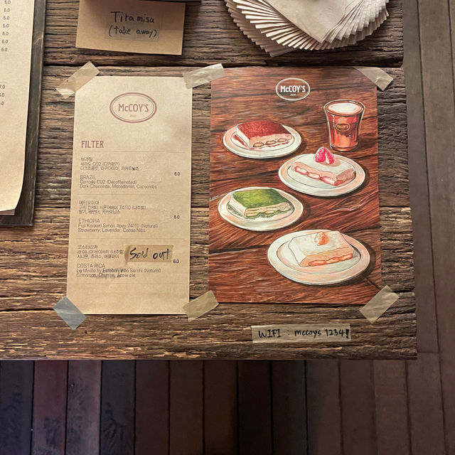 現地韓国人から聞いたヨンナムドンで1番美味しいコーヒー屋さん"mccoys"☕️