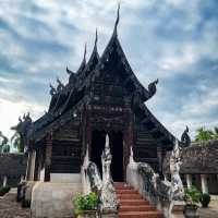 ไปเป็นสาวเหนือถ่ายรูปกับสถาปัตยกรรมที่สวยงามกัน