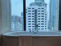 รีวิว ห้อง Corner Suite ,Renaissance Bangkok