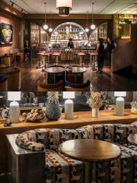 Staycation@Public House โรงแรม Vibes ดีใจกลางกรุง