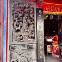 "Must-Visit Tua Pek Kong Temple in Kuching: Enhance Your Experience with Local Tour Guides"