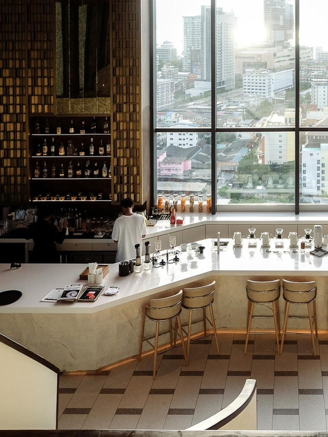 Arbour Hotel Pattaya ที่พักสระว่ายน้ำวิวสุดปัง