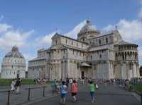 A tower with an angle, the Leaning Tower of Pisa