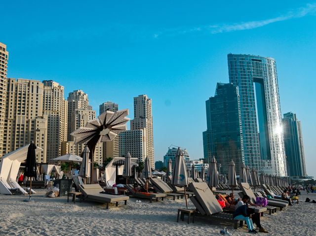 Smoky Beach Dubai: A Trendy Seaside Escape