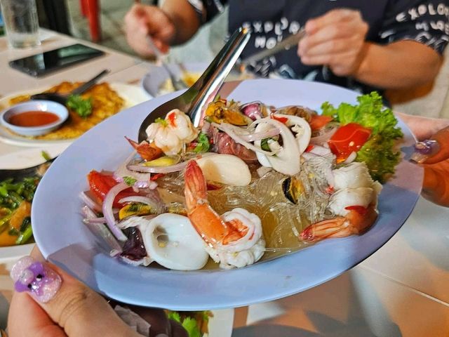 ร้านนี้เด็ดมาก !! มาชุมพรต้องโดน