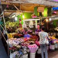 "Contrasting Vibes: The Dynamic Essence of Central Hong Kong"