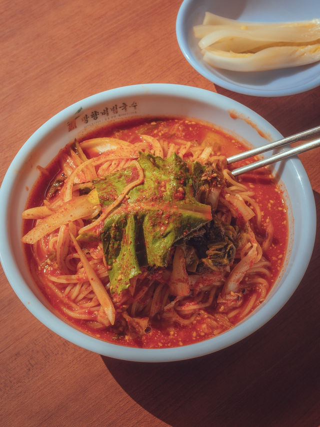 연천 핫플 가장 인기있는 비빔국수 “망향비빔국수 본점”