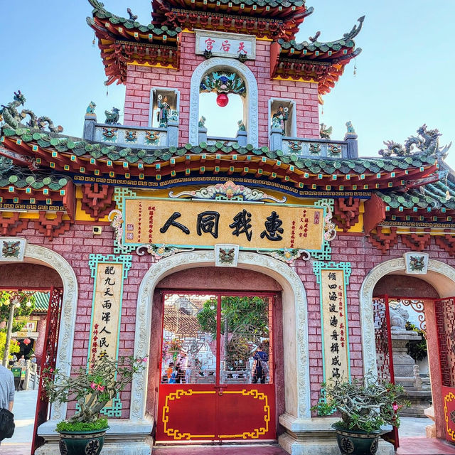 會安古城-融合多國風格的歴史古城，被評為世界文化遺產