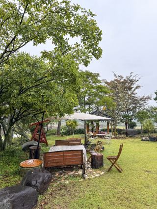 Montvert: A Beautiful Garden Cafe in Hampyeong