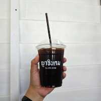 เที่ยวคาเฟ่สวยระยอง ที่ร้าน ญา-จิน-ดม 