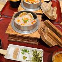 [北海道 新千歳空港]空港で食べる北海道釜飯[北海釜めし 海鮮銀しゃり ふく亭 新千歳空港店]