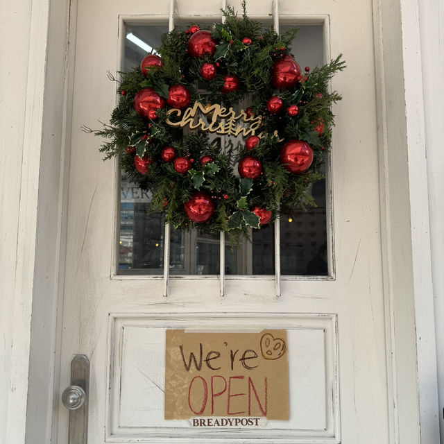 【ソウル】クリスマス仕様の店内がかわいいプレッツェル屋さん
